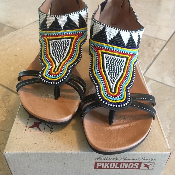 Pikolinos leather beaded Maasai sandals - Picture 2 of 9